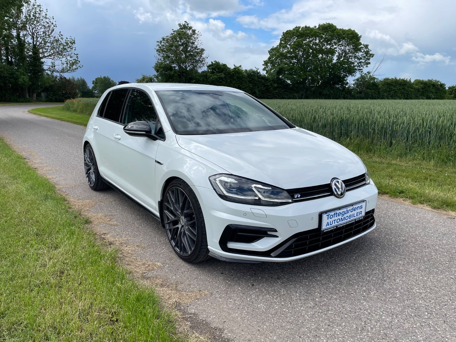 Hvid VW Golf VII fra 2018