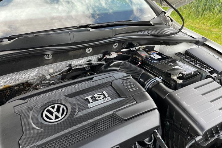 Hvid VW Golf VII fra 2018