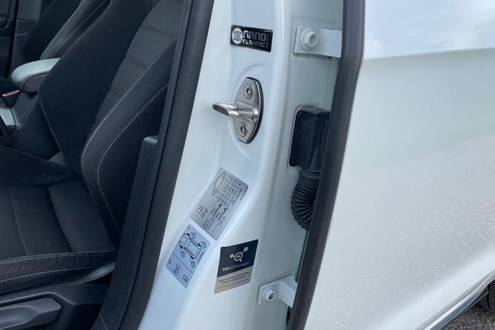 Hvid VW Golf VII fra 2018