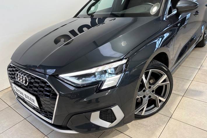Grå Audi A3 fra 2021