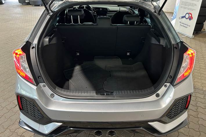 Sølv Honda Civic fra 2017