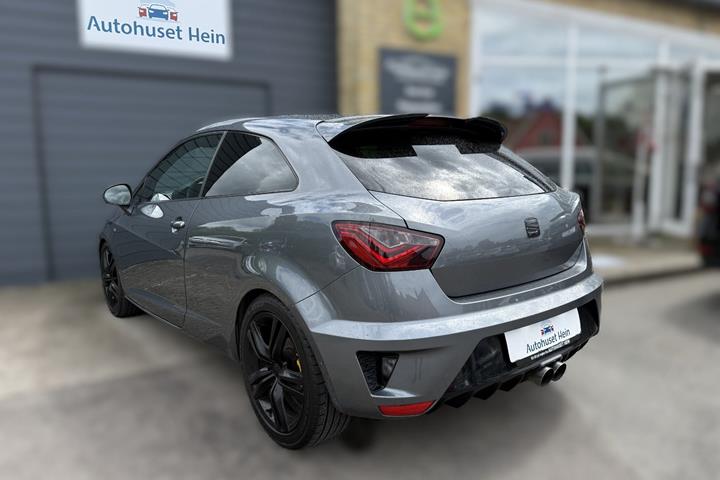 Grå Seat Ibiza fra 2017