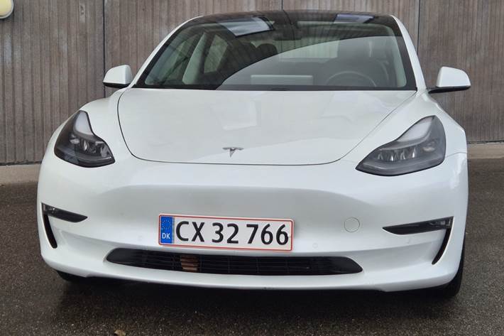 undefined Tesla Model 3 fra 2021