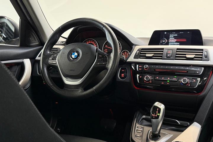 Orange BMW 320d fra 2016