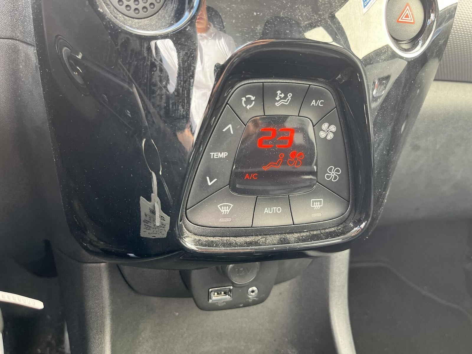 Sort Peugeot 108 fra 2019