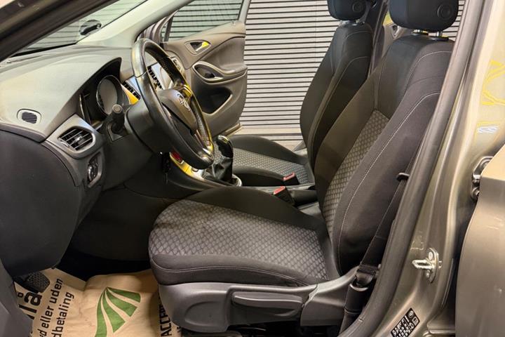 undefined Opel Astra fra 2017