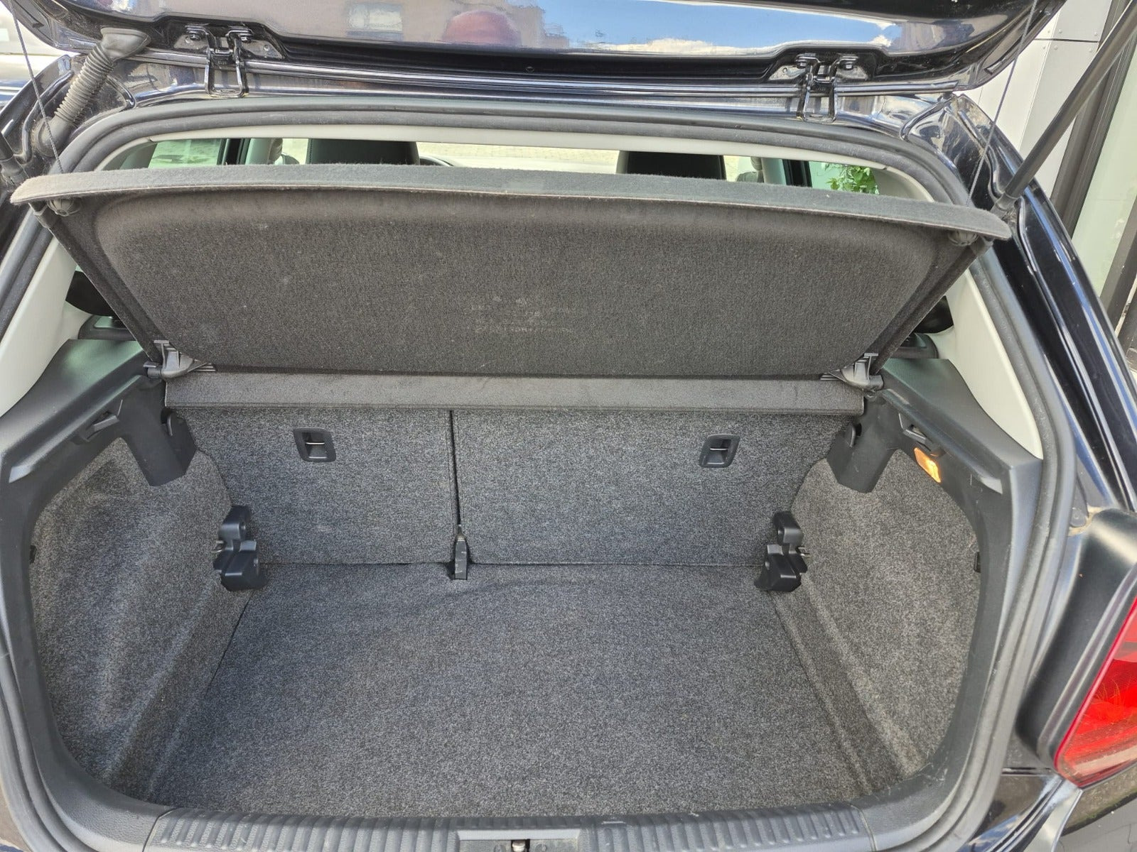 Sort VW Polo fra 2016
