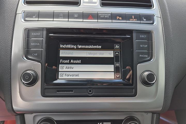 Sort VW Polo fra 2016