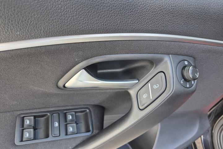 Sort VW Polo fra 2016