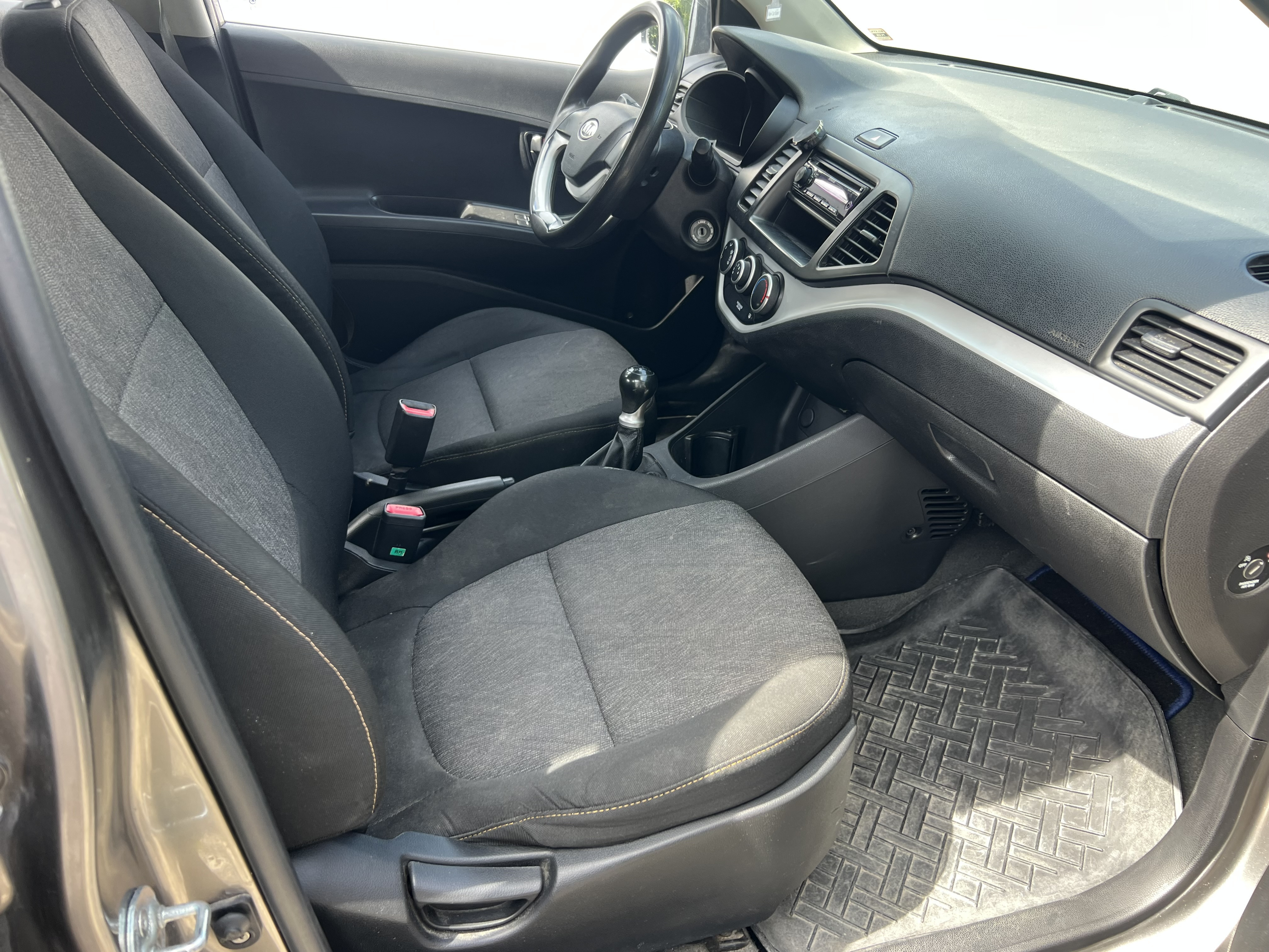 Grå Kia Picanto fra 2011