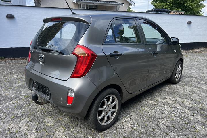 Grå Kia Picanto fra 2011