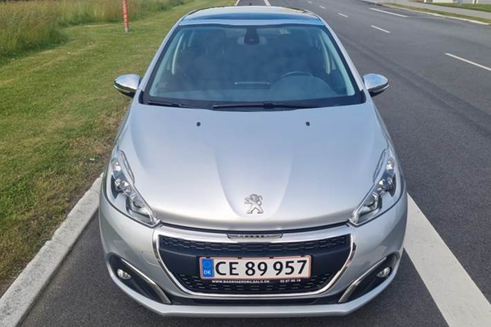 undefined Peugeot 208 fra 2017