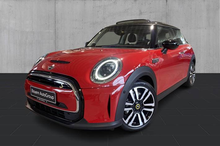 Rød Mini Cooper SE fra 2023