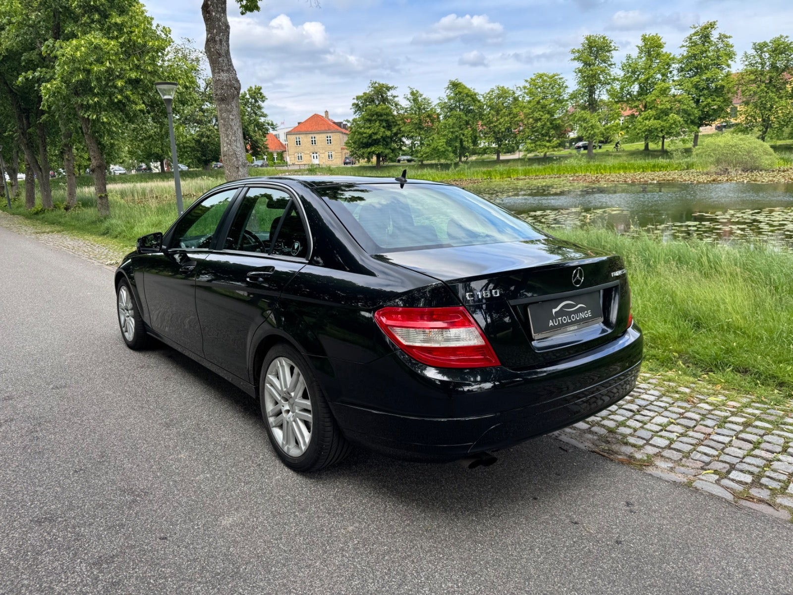 Sort Mercedes C180 fra 2008