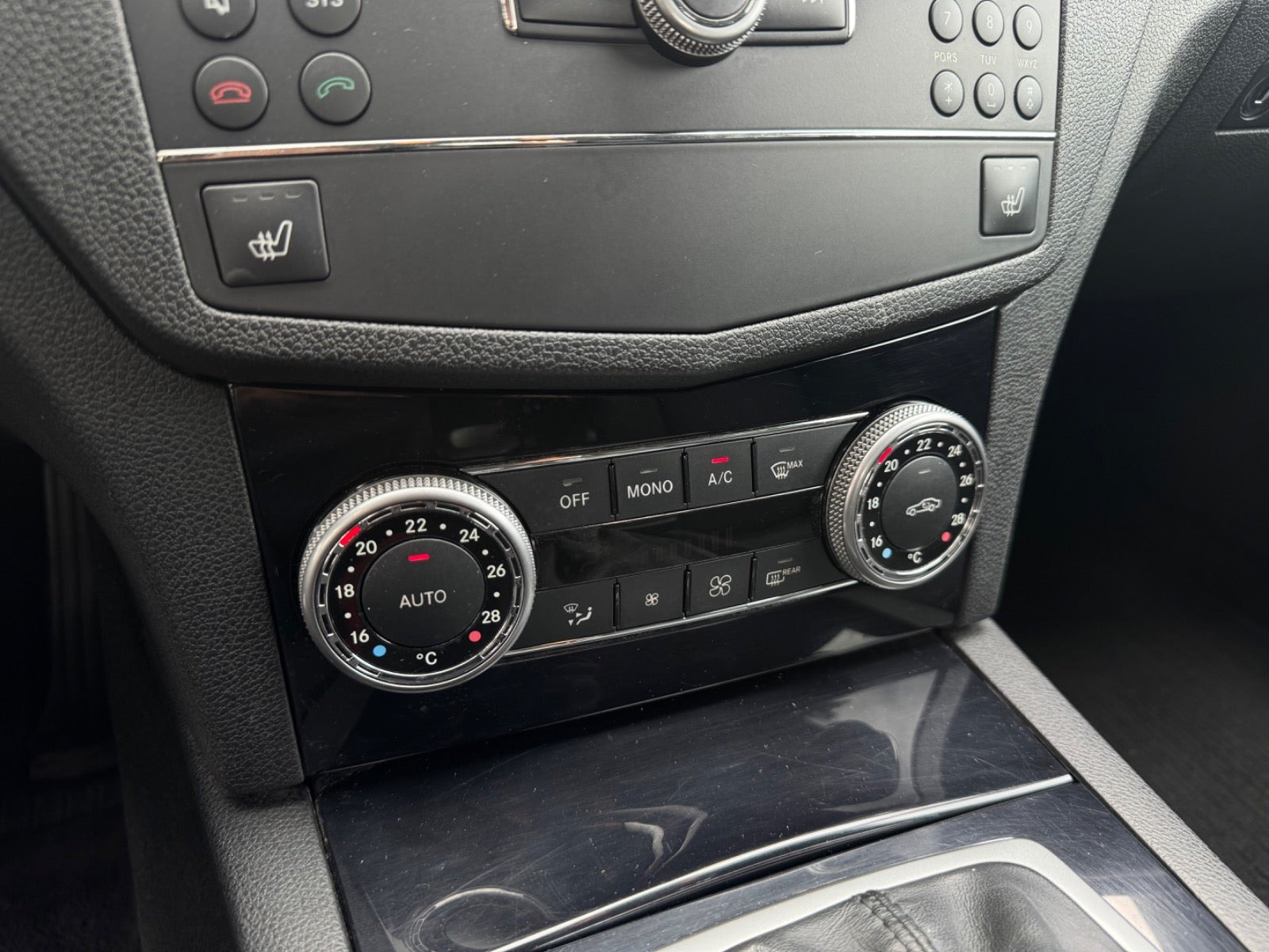 Sort Mercedes C180 fra 2008