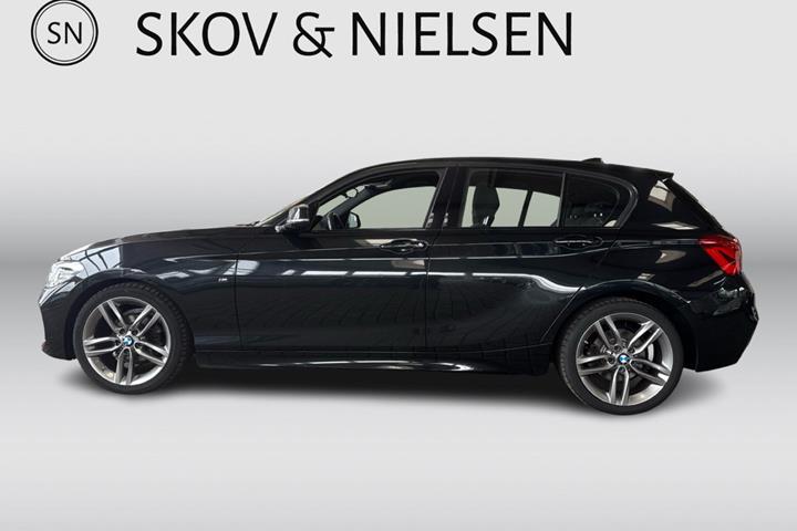 Sort BMW 118i fra 2018