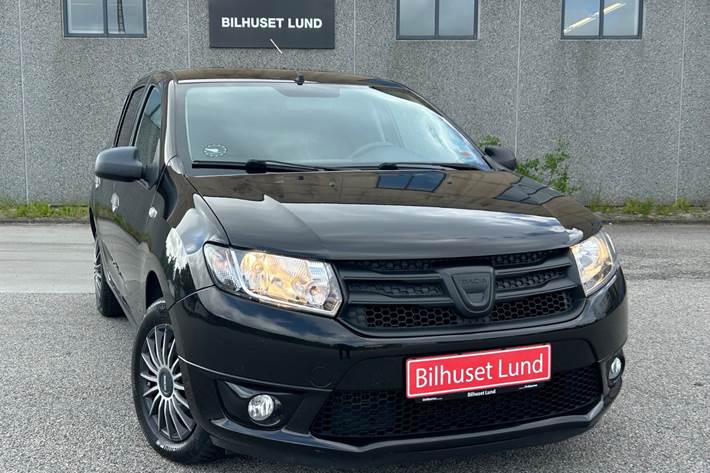 Sort Dacia Sandero fra 2014