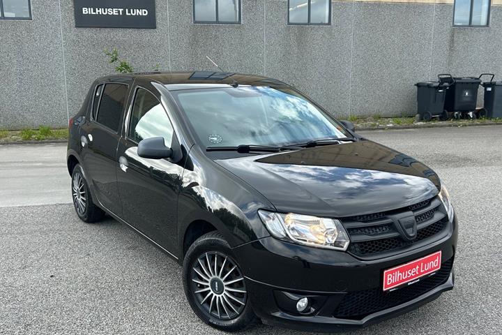 Sort Dacia Sandero fra 2014