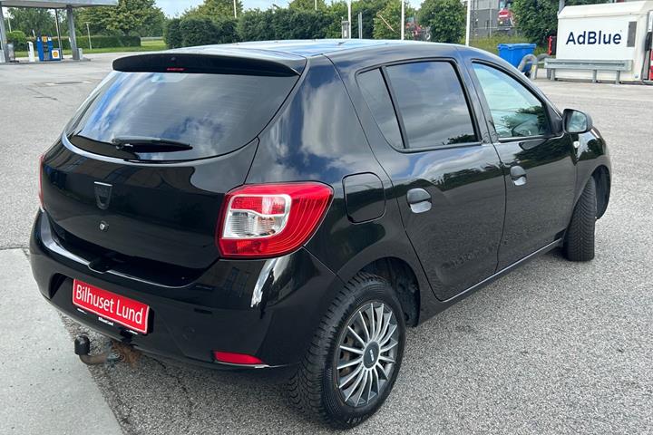 Sort Dacia Sandero fra 2014