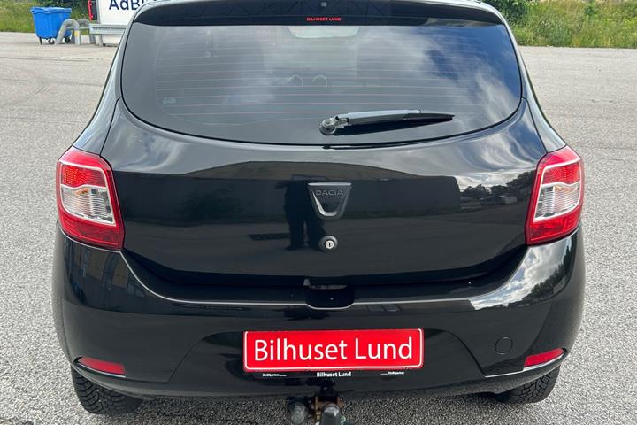 Sort Dacia Sandero fra 2014