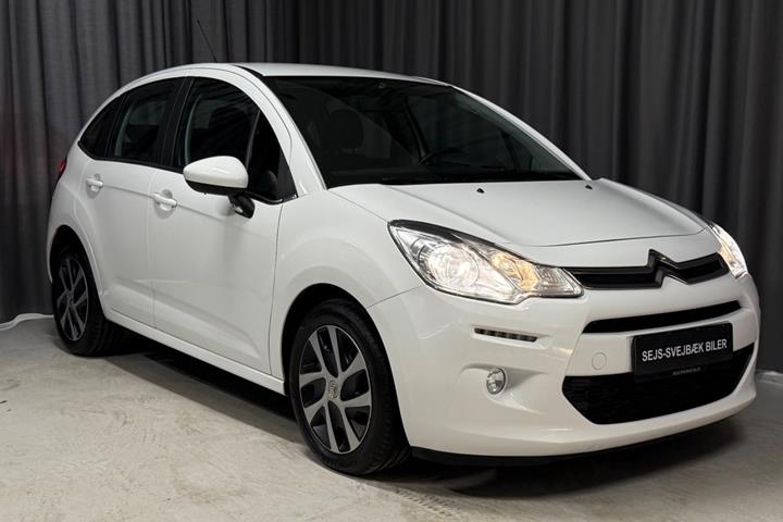 Hvid Citroën C3 fra 2016 set udefra