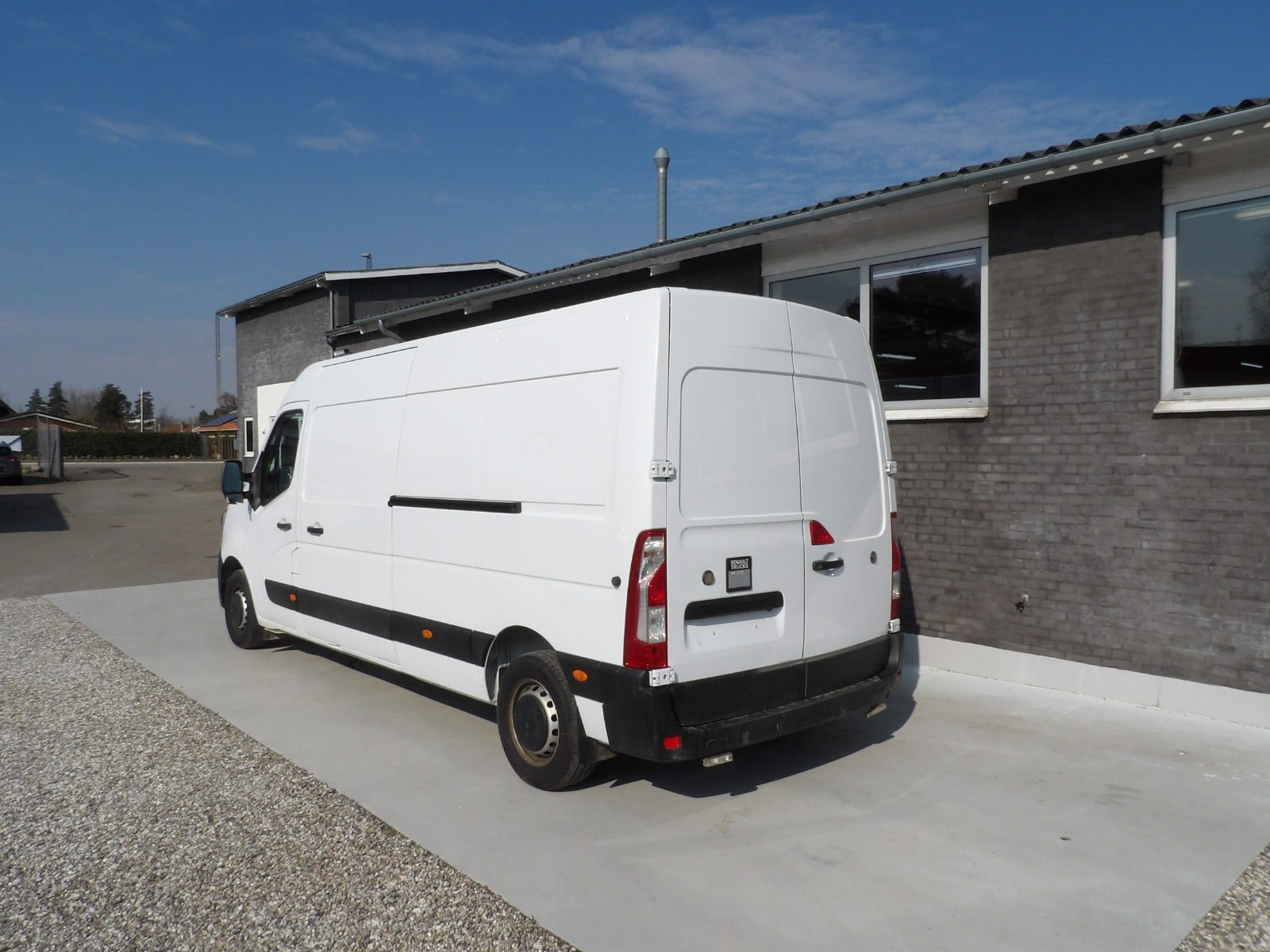 Hvid Renault Master IV T35 fra 2022