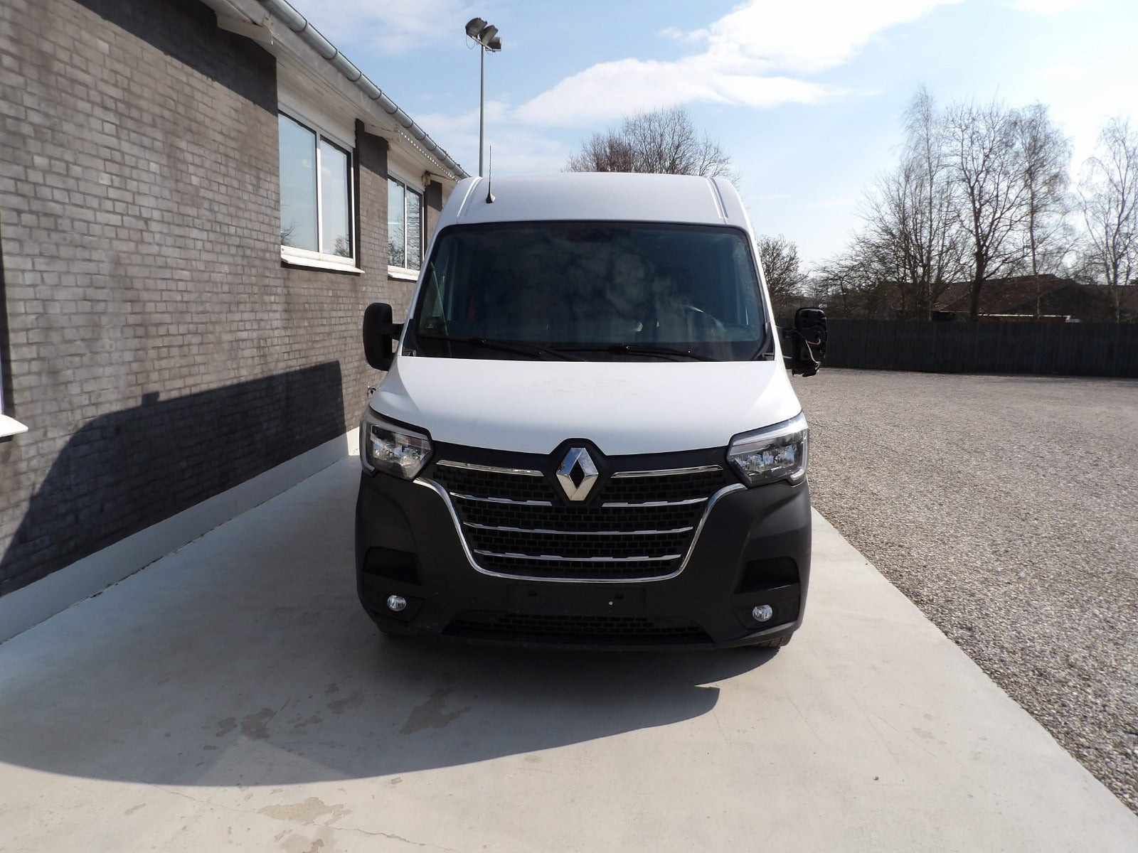 Hvid Renault Master IV T35 fra 2022