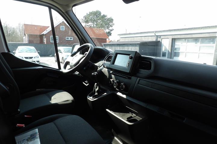 Hvid Renault Master IV T35 fra 2022
