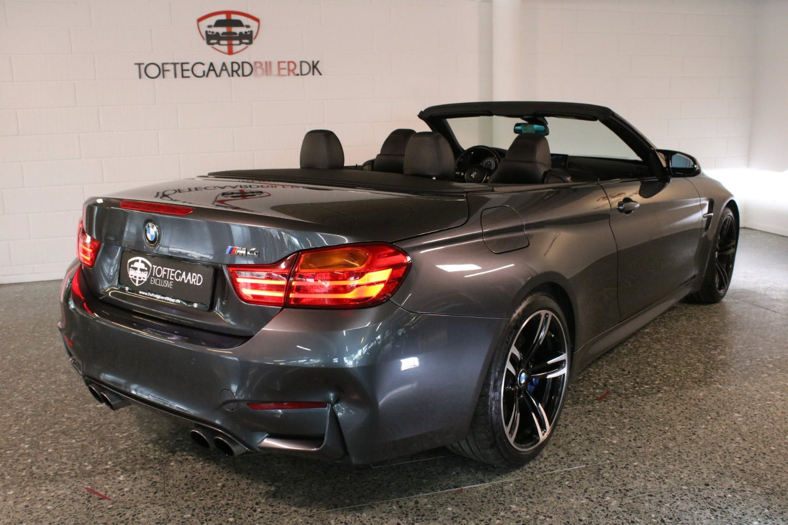 Grå BMW M4 fra 2015