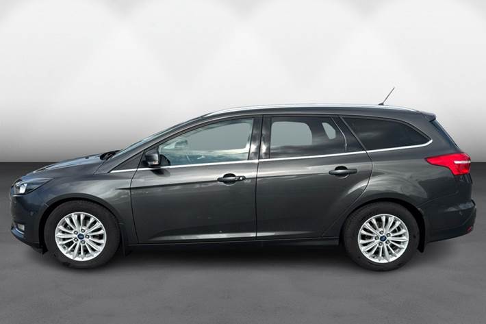 Grå Ford Focus fra 2017