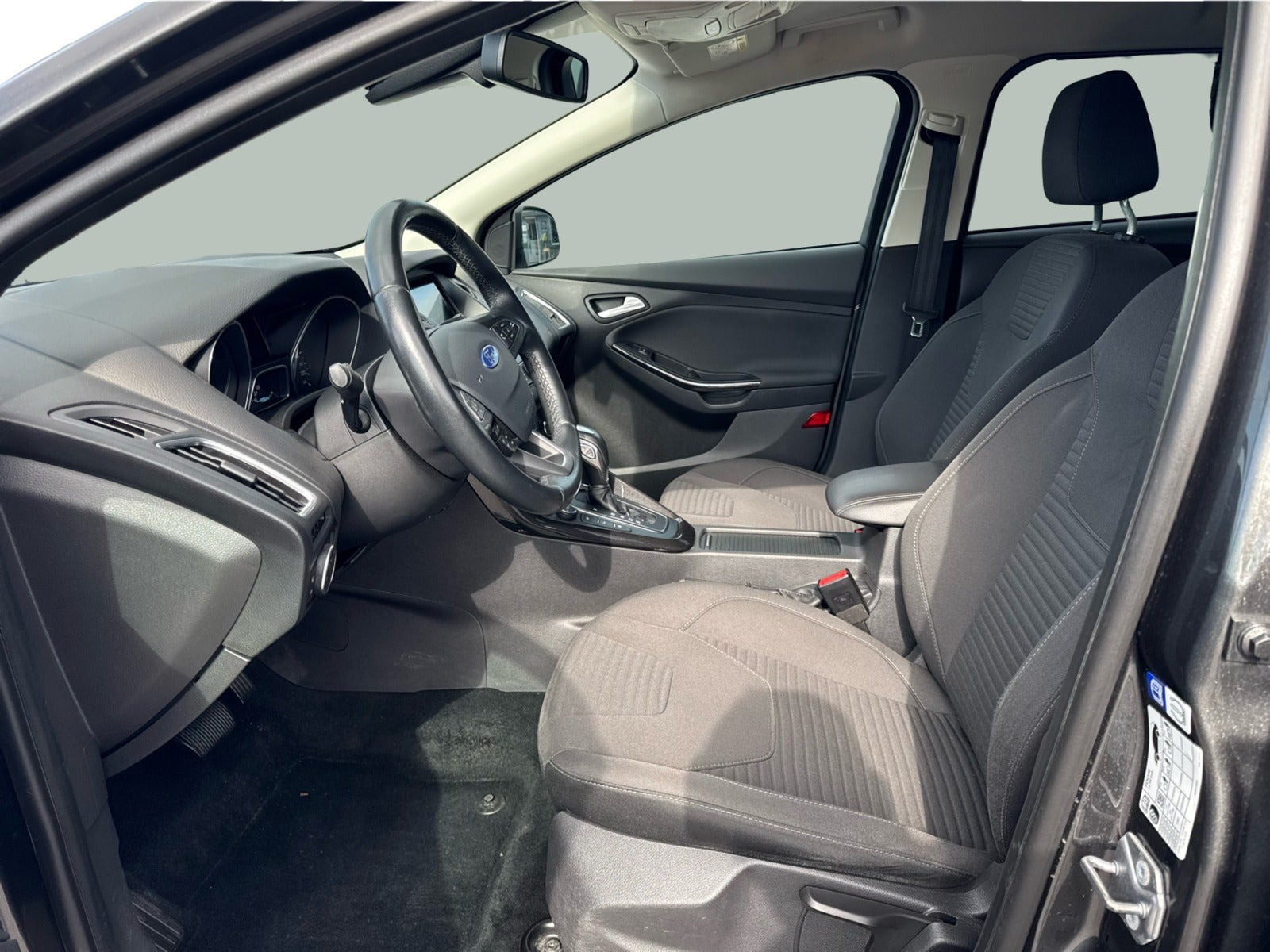 Grå Ford Focus fra 2017