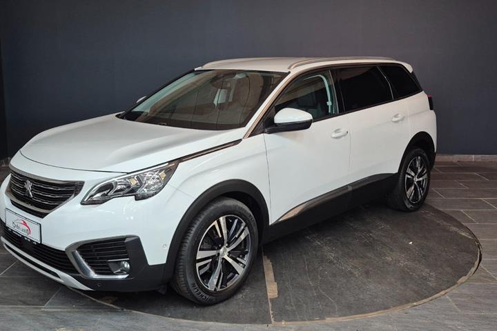 Hvid Peugeot 5008 fra 2019
