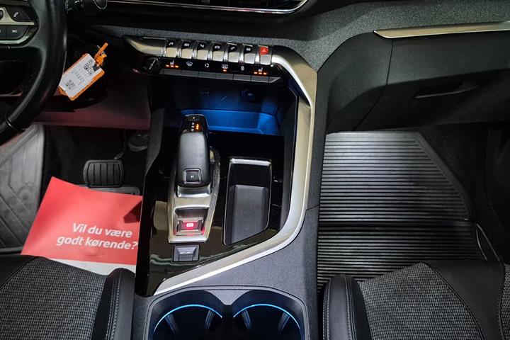 Hvid Peugeot 5008 fra 2019