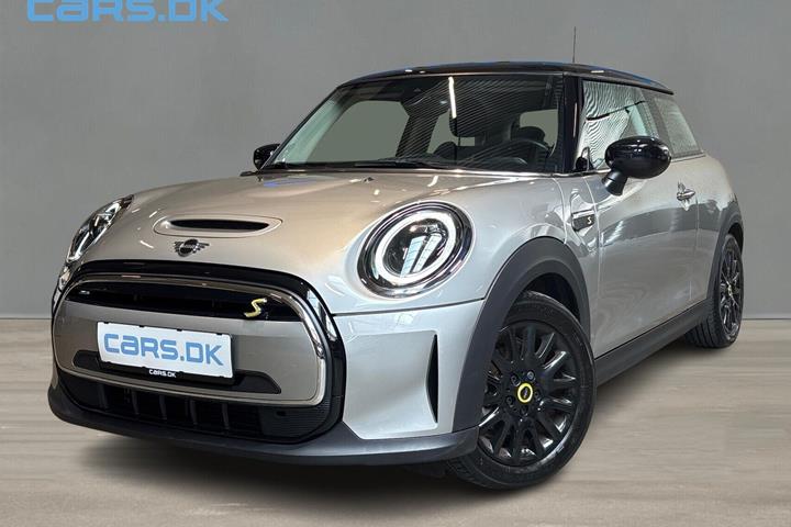Grå Mini Cooper fra 2024 set udefra