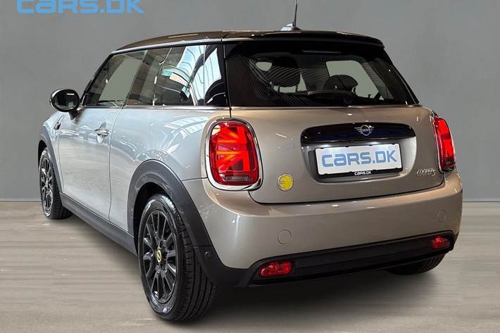 Grå Mini Cooper fra 2024