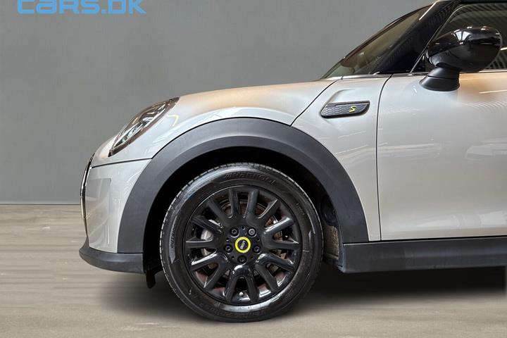Grå Mini Cooper fra 2024