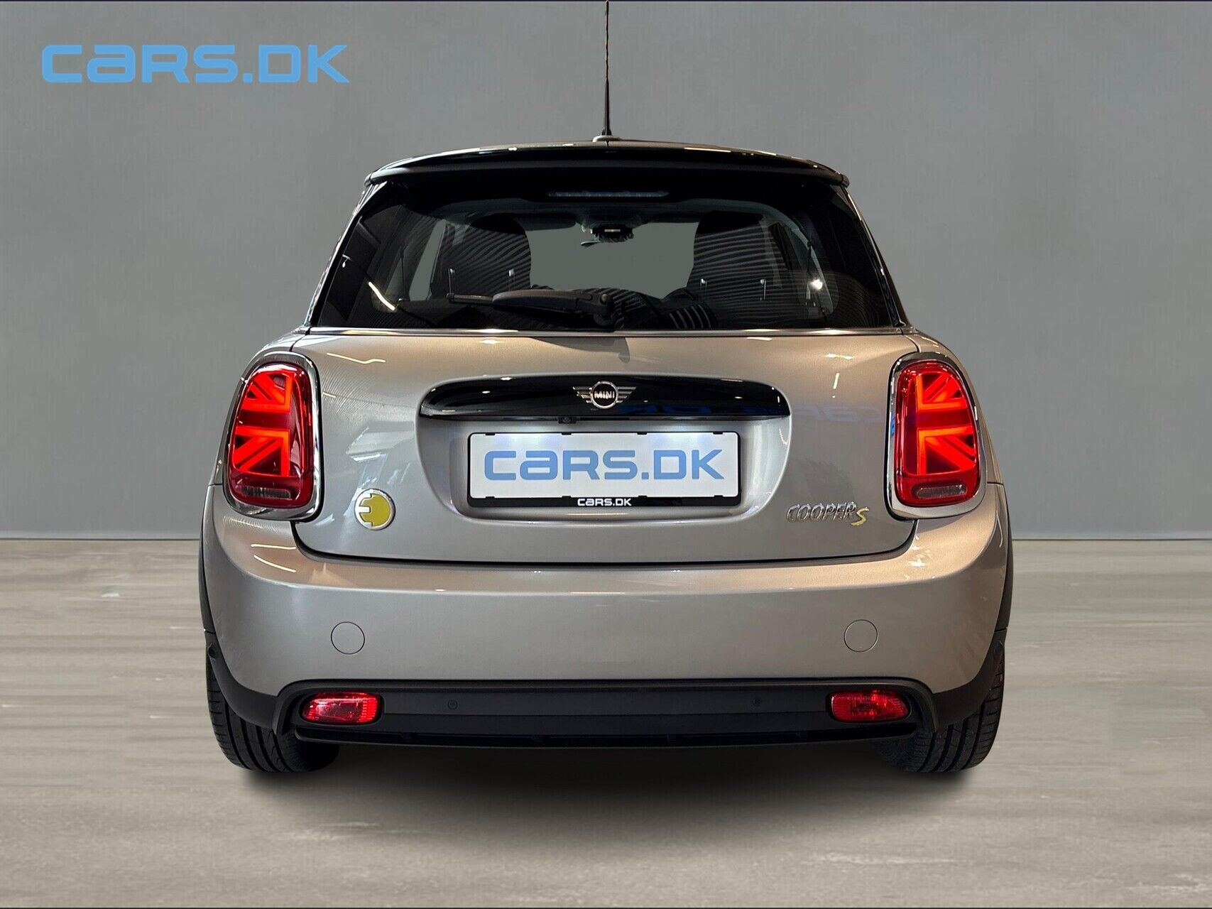 Grå Mini Cooper fra 2024