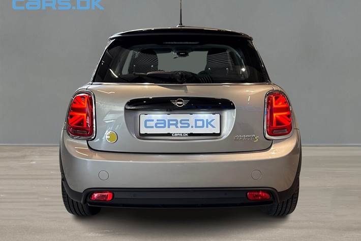 Grå Mini Cooper fra 2024