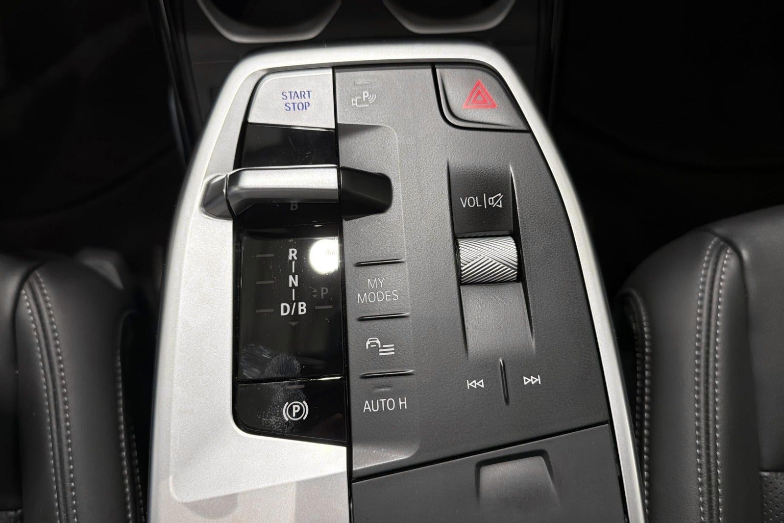 Hvid BMW iX1 fra 2023