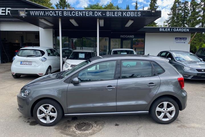 Grå VW Polo fra 2013