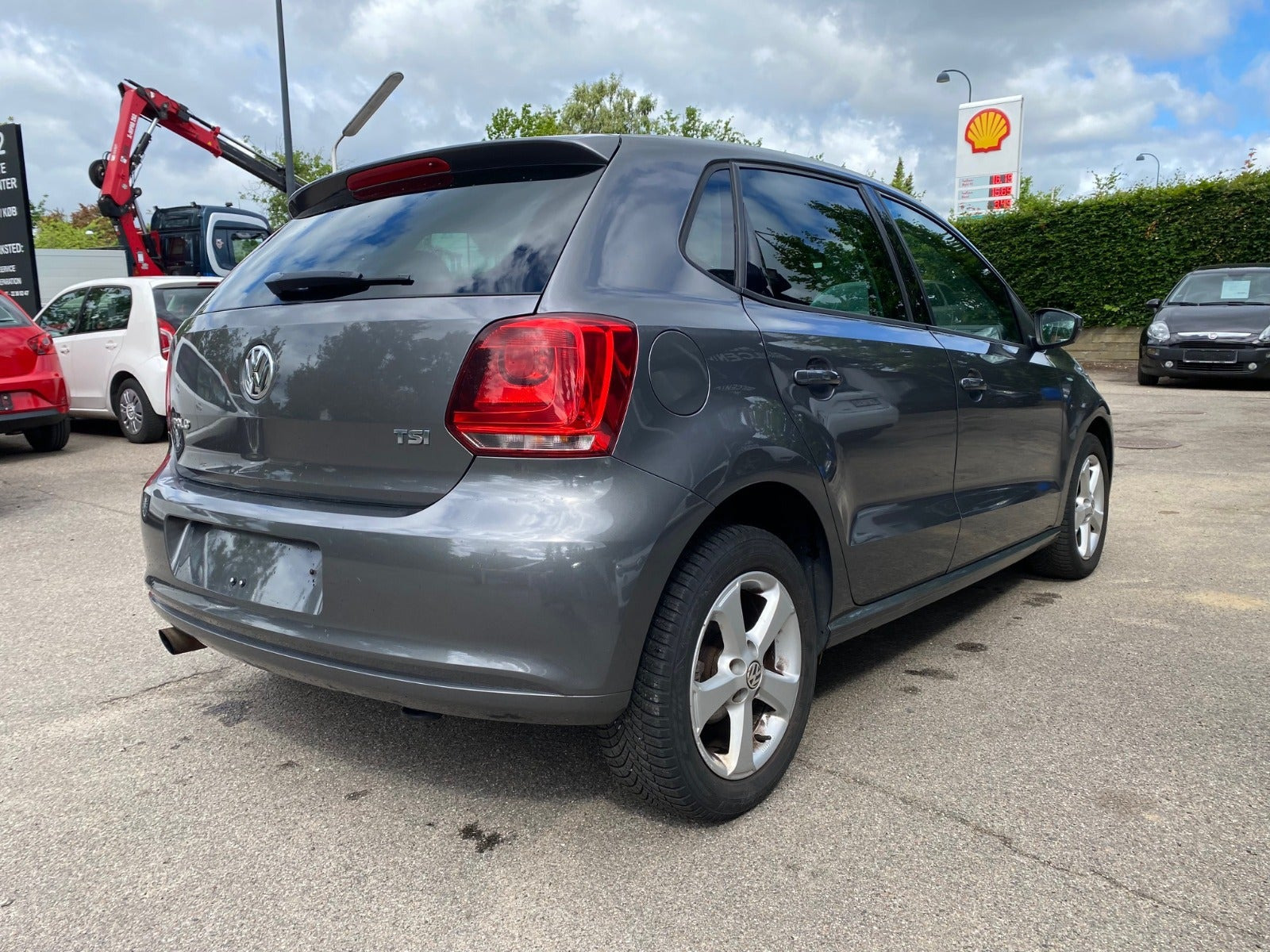 Grå VW Polo fra 2013