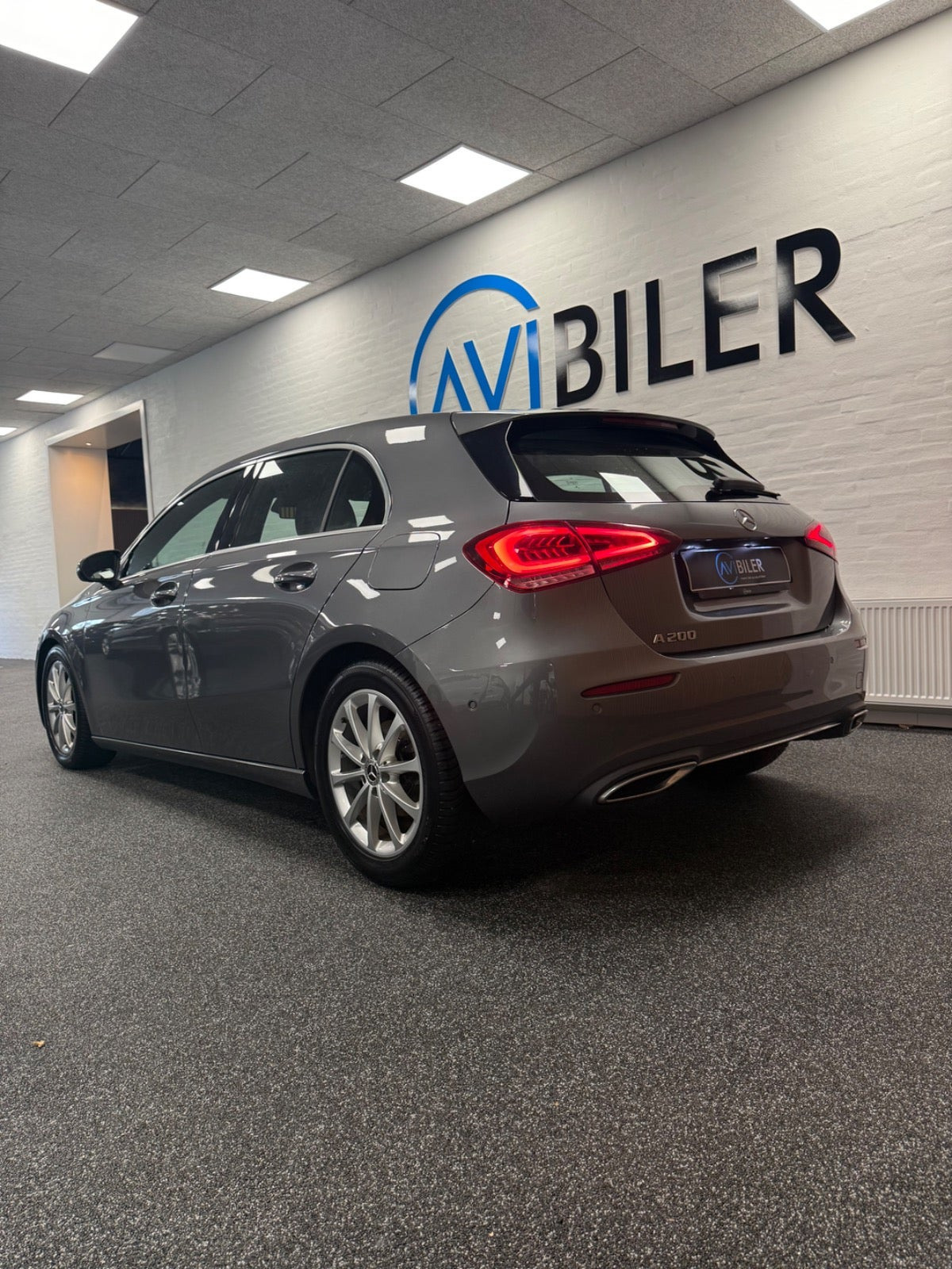Grå Mercedes A200 fra 2020