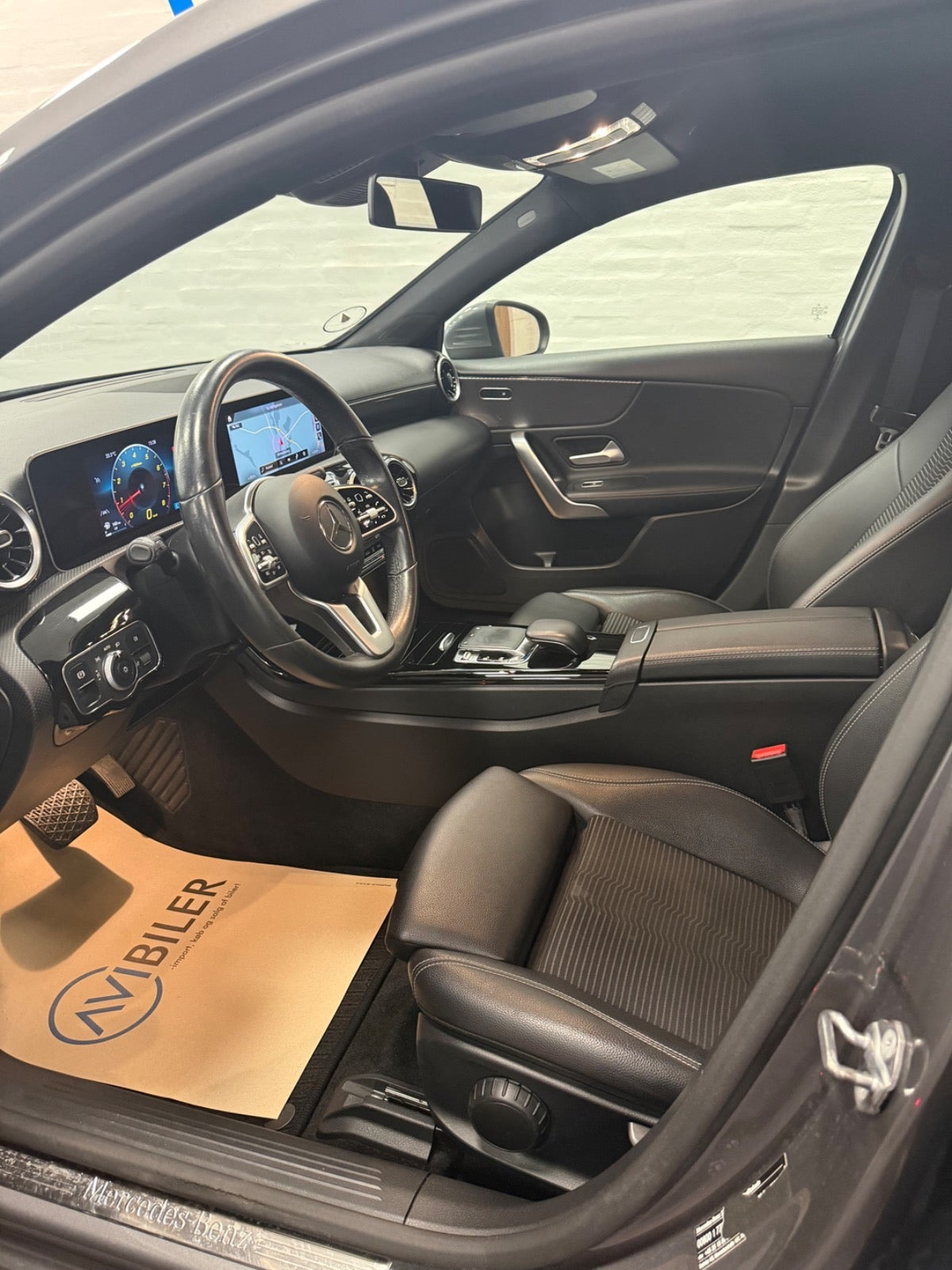 Grå Mercedes A200 fra 2020