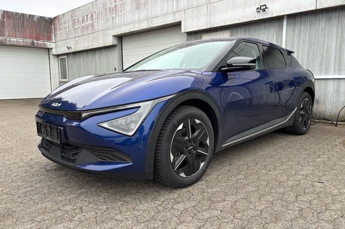 Blå Kia EV6 fra 2025