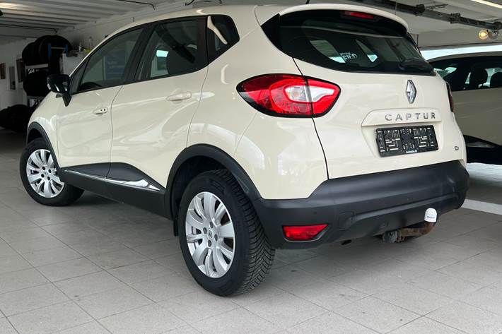 Hvid Renault Captur fra 2016