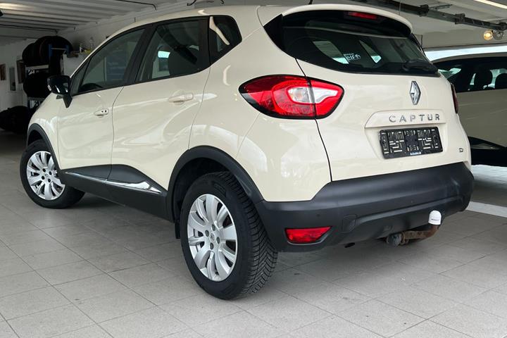Hvid Renault Captur fra 2016