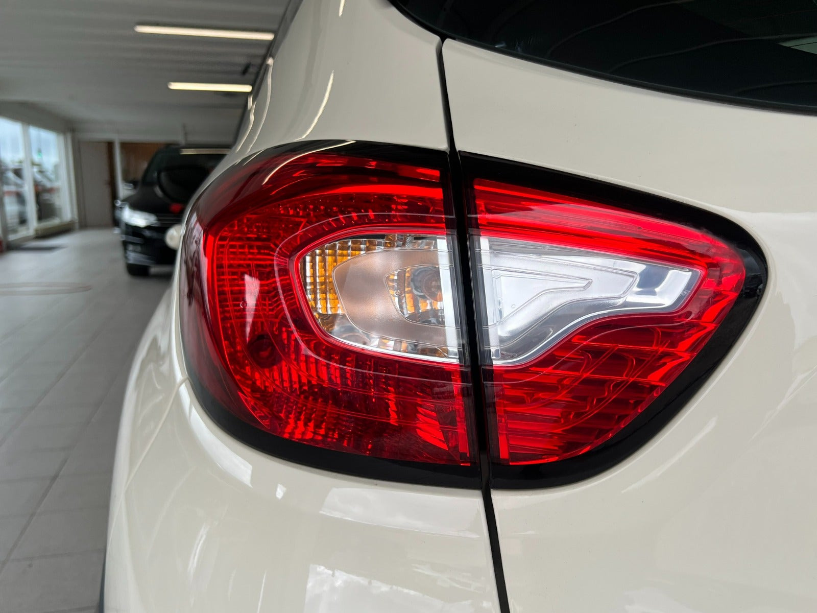 Hvid Renault Captur fra 2016