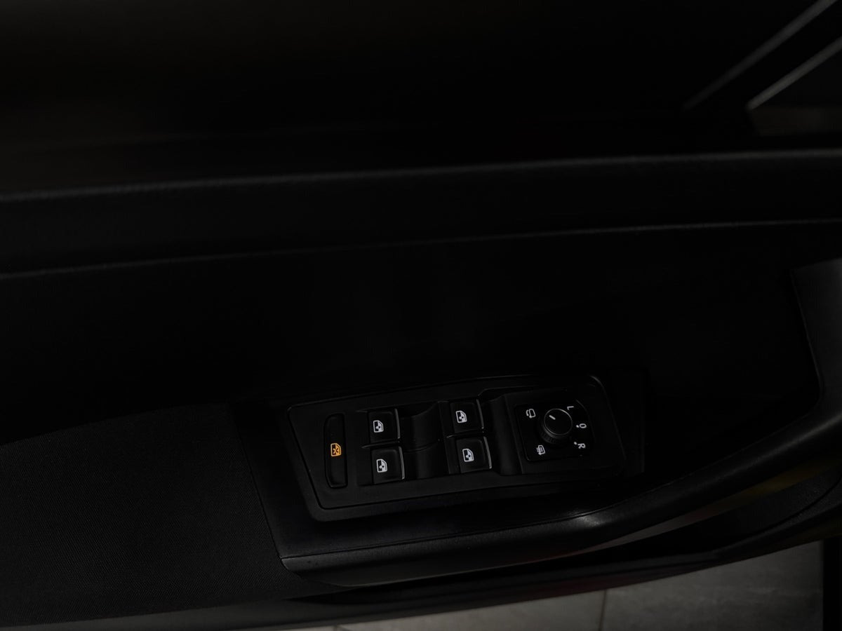 Gul VW T-Roc fra 2018
