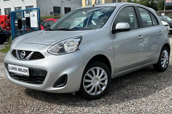 Sølv Nissan Micra fra 2017