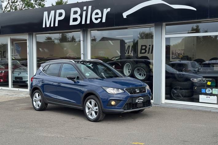 Blå Seat Arona fra 2018